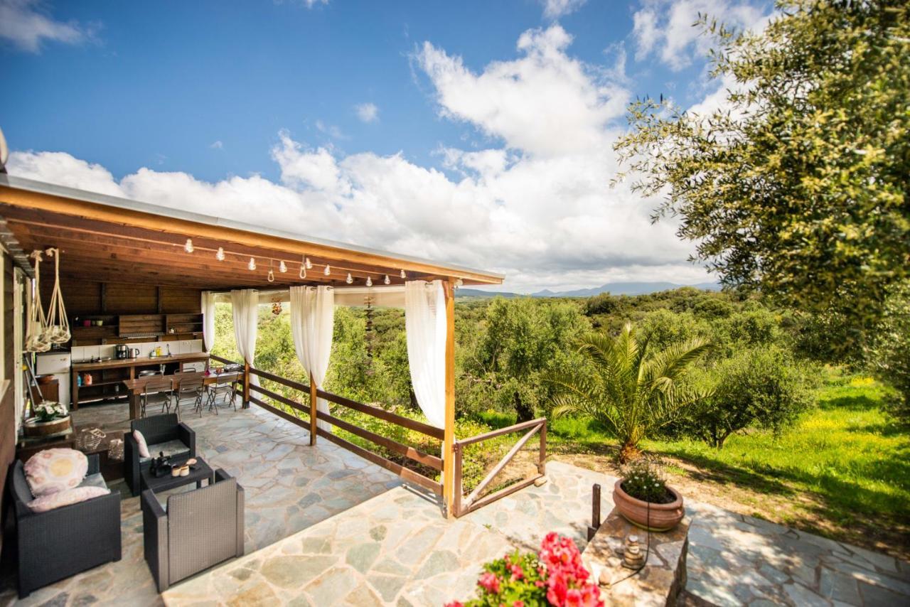 Hakuna Matata Holidays Wooden Lodge With Airco & Pool In Greek Olive Grove Methóni Kültér fotó