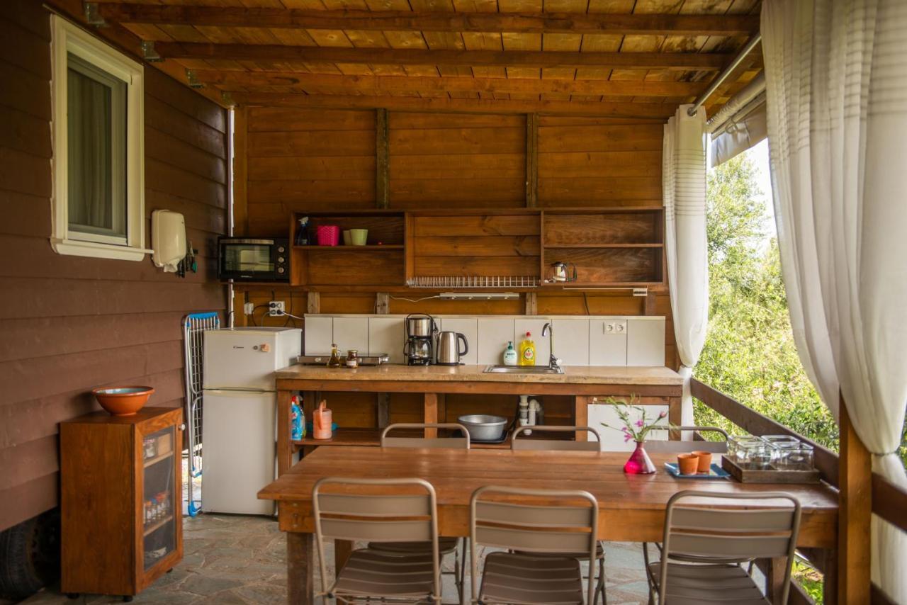 Hakuna Matata Holidays Wooden Lodge With Airco & Pool In Greek Olive Grove Methóni Kültér fotó